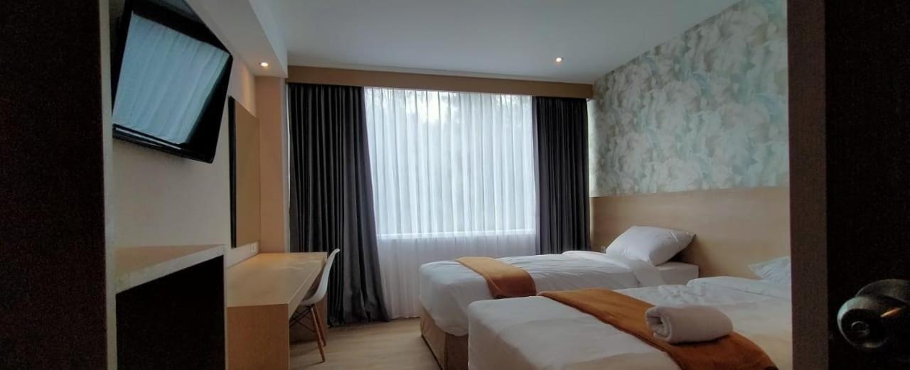 Hotel Lereng Bromo Pasuruan Extérieur photo